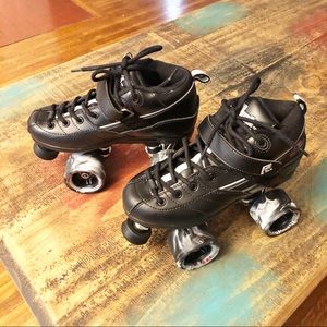 Size 6 Black Rock Skates GT50 Black Roller Skates